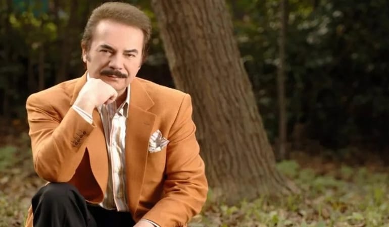 ORHAN GENCEBAY, BALTALIMANI’NDAKİ YALI DAİRESİNİ SATIŞA ÇIKARDI!