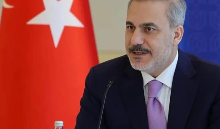 HAKAN FİDAN: TERÖRİSTLER, SURİYE’Yİ TERK ETMELİ