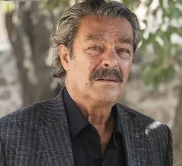 0x0-son-dakika-usta-sanatci-kadir-inanir-hastaneye-kaldirildi-kadir-inanirin-saglik-durumu-nasil-1711267905991