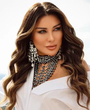 6788993433586531__w1200xh1515