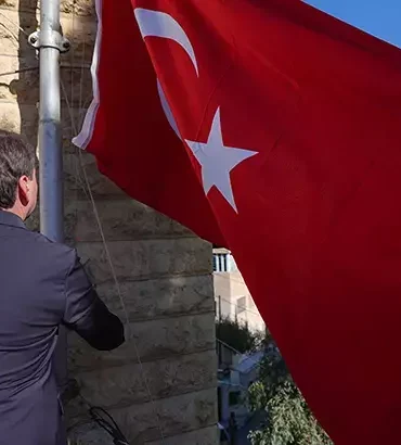 678e1b73ae60a867bb8d5b23