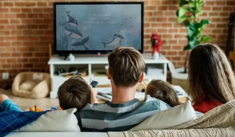 TELEVİZYON KULLANICILARINA UYARI: 3 DEV MARKANIN MODELLERİ TOPLATILIYOR!