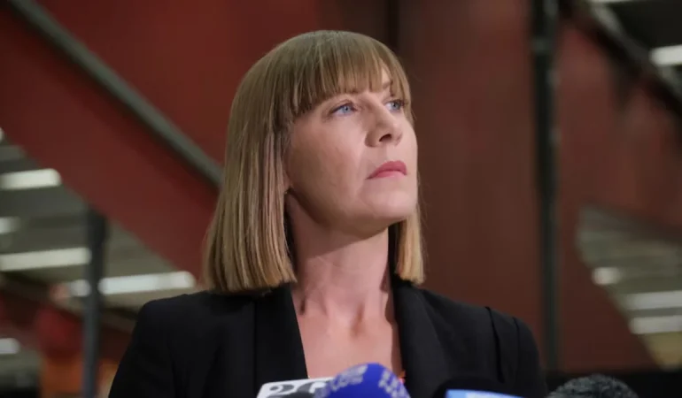 Avustralya’da Ulaştırma Bakanı İstifa Etti!