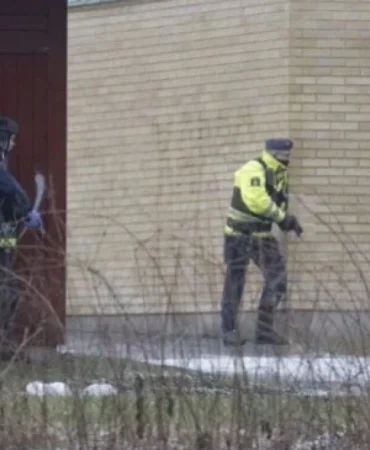 67a2153ce1d00517__w1200xh676