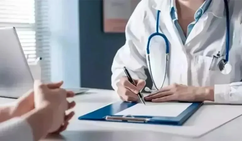 AİLE HEKİMLERİ İÇİN YENİ DÜZENLEME YÜRÜRLÜĞE GİRDİ: REÇETE YETKİSİ GENİŞLETİLDİ