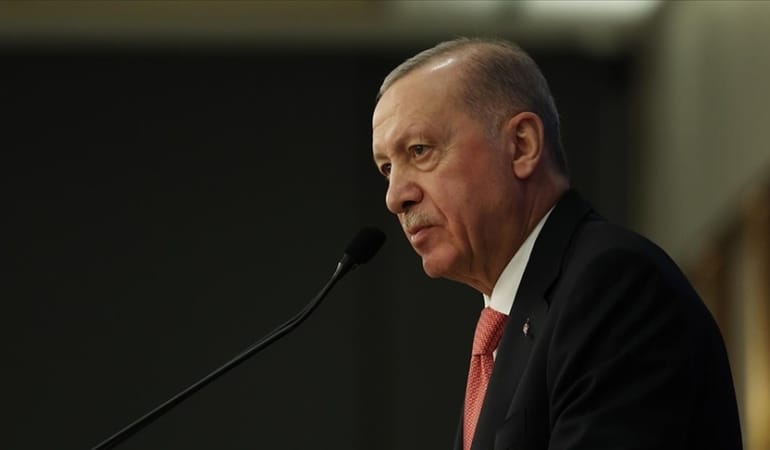 “FEHMİ KORU: ERDOĞAN’IN HEDEFİ CHP’NİN KAPATILMASI OLABİLİR”