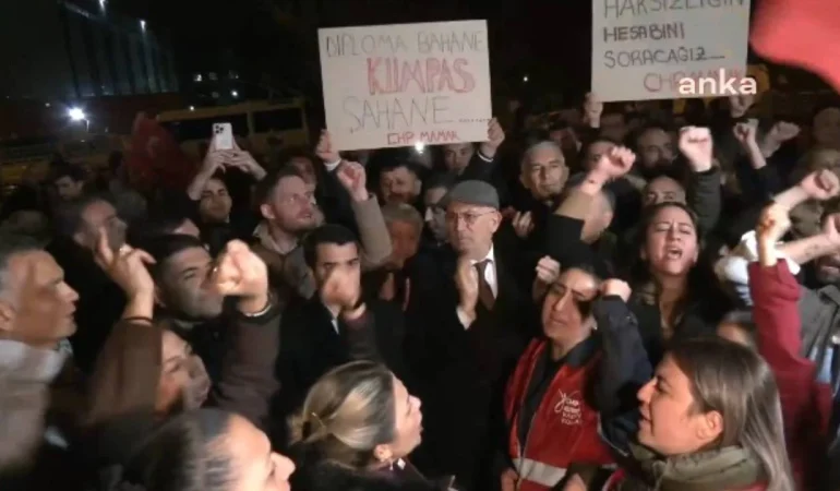 CHP’DEN YÖK ÖNÜNDE İMAMOĞLU PROTESTOSU!