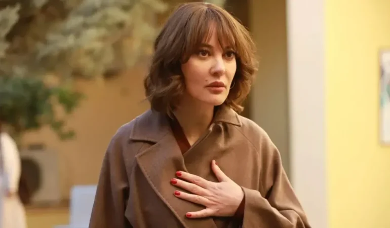 UZAK ŞEHİR SETİNDE KAZA: ÜNLÜ OYUNCU MİNE KILIÇ HASTANELİK OLDU!