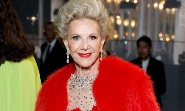 KUMARHANE KRALİÇESİ ELAINE WYNN HAYATINI KAYBETTİ!