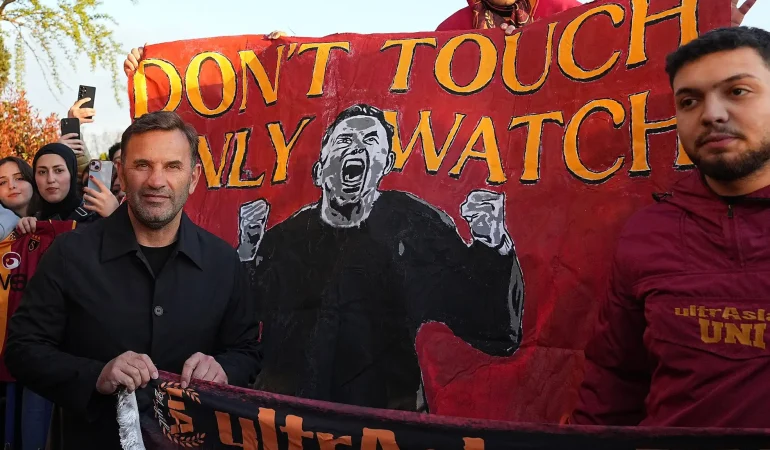 GALATASARAY, SAMSUN’DA ÇİÇEKLERLE KARŞILANDI!