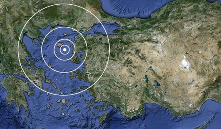 EGE DENİZİ’NDE KORKUTAN DEPREM: İZMİR VE ÇEVRE İLLERDE HİSSEDİLDİ!