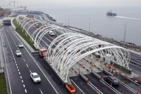 avrasya-tuneli-nde-otomobil-yangini-giris-18071680_8061_amp