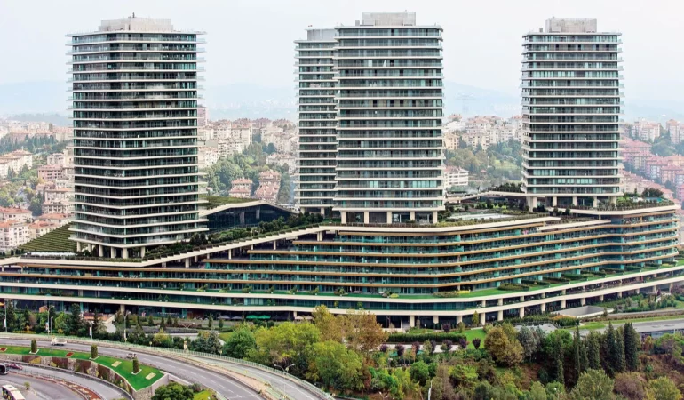 İSTANBUL’UN EN PRESTİJLİ AVM’Sİ SATIŞTA