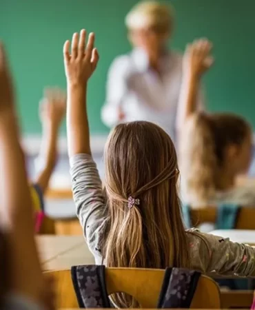 okul-XM6G_cover_11zon