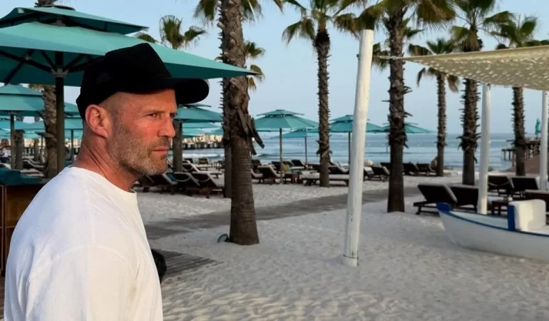 JASON STATHAM, ANTALYA TATİLİNDE PAYLAŞIMLARINA DOYAMADI