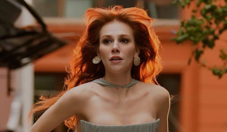 ELÇİN SANGU’YA ŞOK SUÇLAMA: “DOLANDIRICILIK VE SAHTECİLİK” İDDİASI!