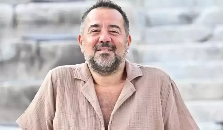 Ata Demirer 53. Yaşını Sevgilisiyle Kutladı