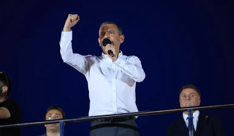 CHP MYK GÖZALTILAR GÜNDEMİYLE OLAĞANÜSTÜ TOPLANDI