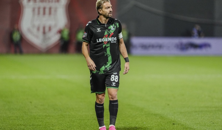 Takım Arkadaşına Tokat, Sonrası Kırmızı Kart