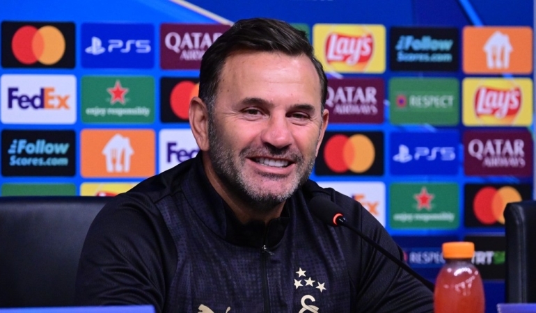 OKAN BURUK: TAKIMIMLA GURUR DUYUYORUM