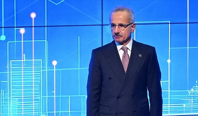 “Abdulkadir Uraloğlu duyurdu: Türkiye 5G’ye geçiyoruz”