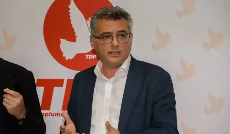 KKTC’DE İLK SONUÇLAR GELDİ: CTP ADAYI Tufan Erhürman ÖNDE