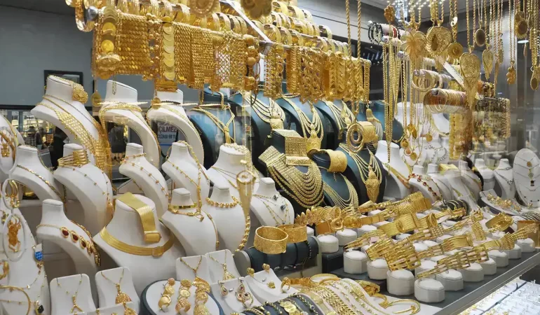 ABD’deki Kapanış Altın Piyasasını Salladı