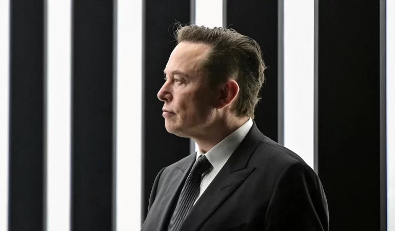Elon Musk Servetiyle Tarihe Geçti