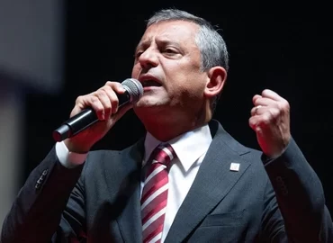 ozgur-ozel-qia1-cover-wsuq_cover