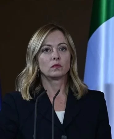 thumbs-b-c-d55a76eaa5e6342bf82bf75d-hmfi