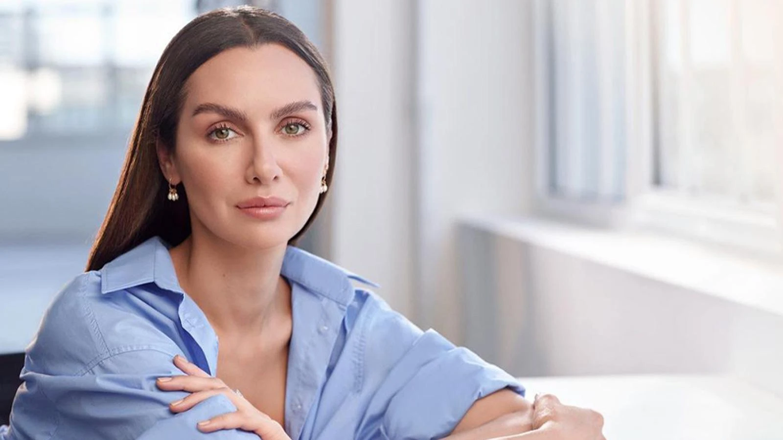 unlu-oyuncu-birce-akalay-sevenlerini-korkuttu