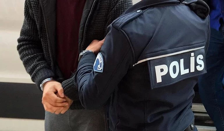 ÜNLÜ TURİZMCİLER GÖZALTINDA: TÜRKİYE’DE SORUŞTURMA FIRTINASI BAŞLADI!