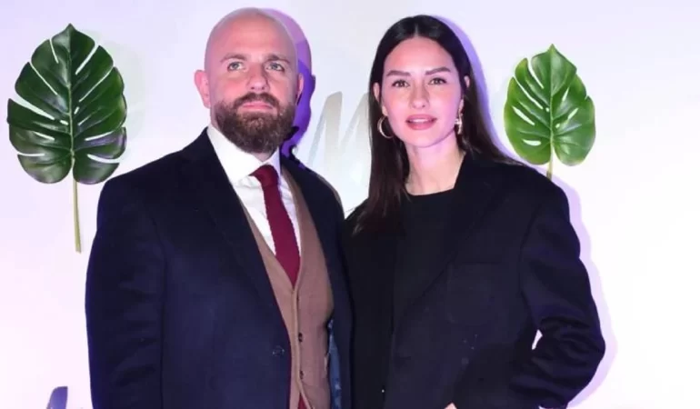 İzzet Özilhan’dan Dikkat Çeken Gece Çıkışı: Bekar Hayata Merhaba!