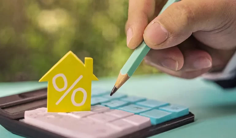 Tesis Yönetim Yasası Meclis’te: Aidat Artışlarına Yasal Sınır Geliyor!