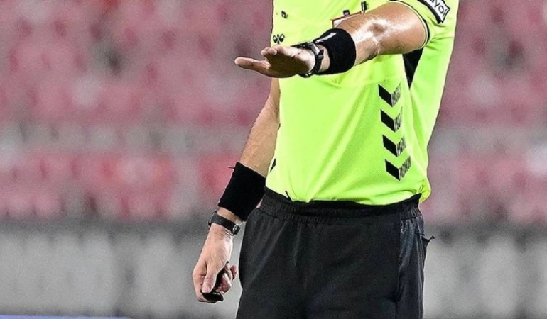 Futbolda Büyük Sarsıntı: Hakemler ve Kulüp Başkanlarına Bahis Operasyonu – 21 Gözaltı!