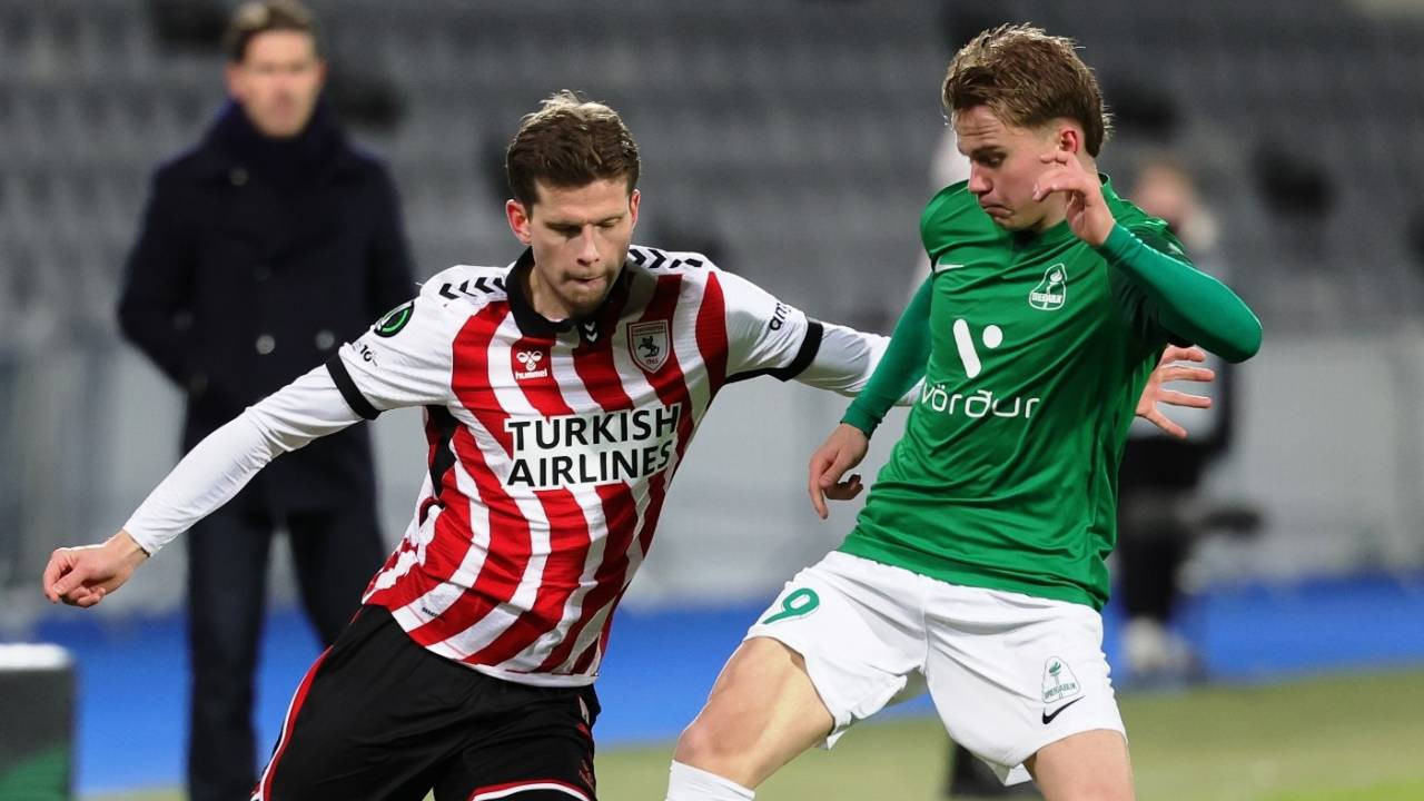 samsunspor-izlandadan-puanla-dondu-kirmizi-beyazlilar-breidablik-ile-2-2-berabere-kaldi-9cqp