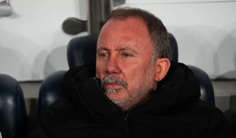 SERGEN YALÇIN’DAN HAKEM KARARLARINA SERT TEPKİ: “BİZE GELİNCE KART, RAKİBE GELİNCE UYARI”