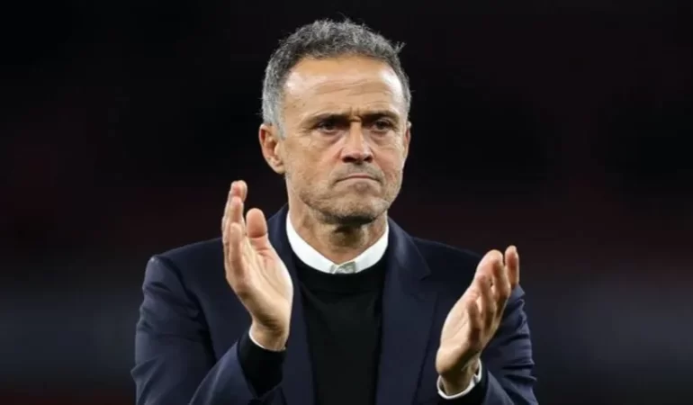 PSG’DEN BENZERSİZ SÖZLEŞME TEKLİFİ: FUTBOL TARİHİNDE BİR İLK OLMA ADAYI