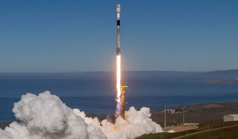 TÜRKİYE’NİN İLK MİLLİ YÖRÜNGE TRANSFER ARACI UZAYA FIRLATILDI