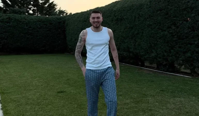 BLOK3’TEN HAYRANLARINI ENDİŞELENDİREN PAYLAŞIM: “SAĞLIK NEDENİYLE KONSERLERİ ERTELEDİM” DEDİ