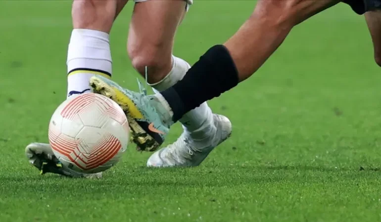 FUTBOLDA BAHİS SORUŞTURMASINDA ŞÜPHELİLER ADLİYEYE SEVK EDİLDİ: OPERASYON TÜRK FUTBOLUNDA DEPREM ETKİSİ YARATTI