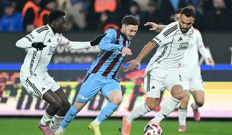 TRABZONSPOR BEŞİKTAŞ MAÇININ İLK 11’LERİ BELLİ OLDU: DEV DERBİ ÖNCESİ TÜM GÖZLER SAHADA