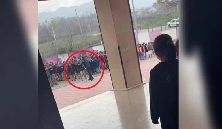 BURSA’DA ÖĞRENCİYE ŞİDDET GÖRÜNTÜLERİ SONRASI KARAR: MÜDÜR GÖREVİNDEN ALINDI