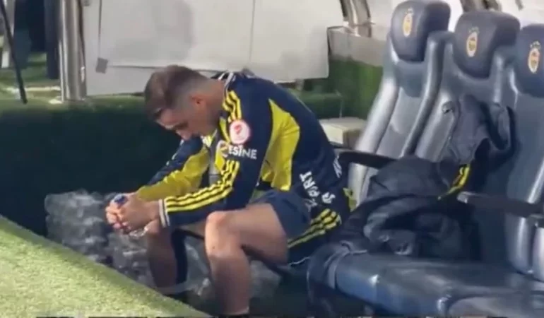 KEREM AKTÜRKOĞLU DERBİ SONRASI GÖZYAŞLARINI TUTAMADI