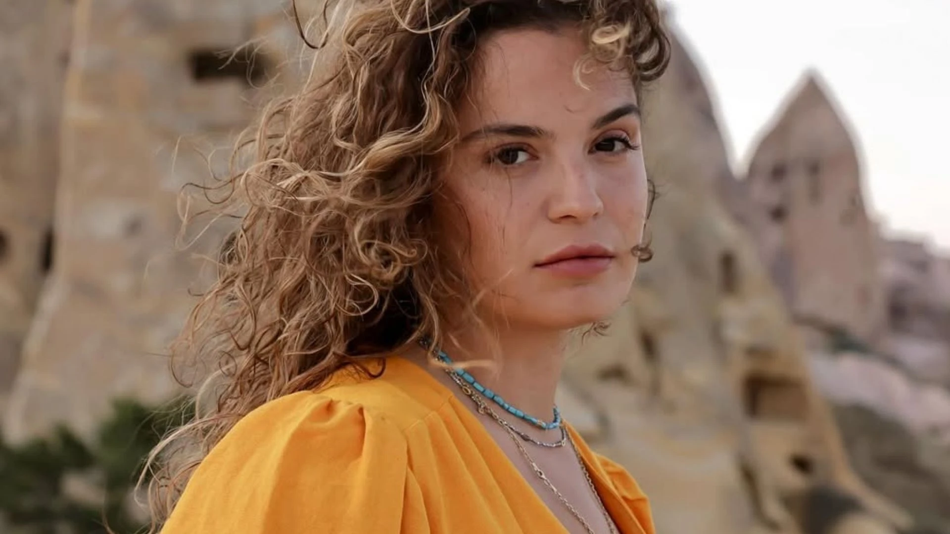 asli-bekiroglu-9-saat-suren-ameliyat-gecirdi-yasiyorum-sukur-4