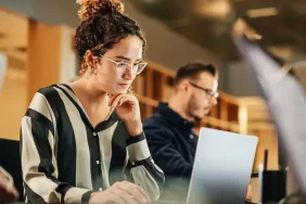 calisma-hayatinda-devrim-4-gunluk-mesai-mi-geliyor-atk6